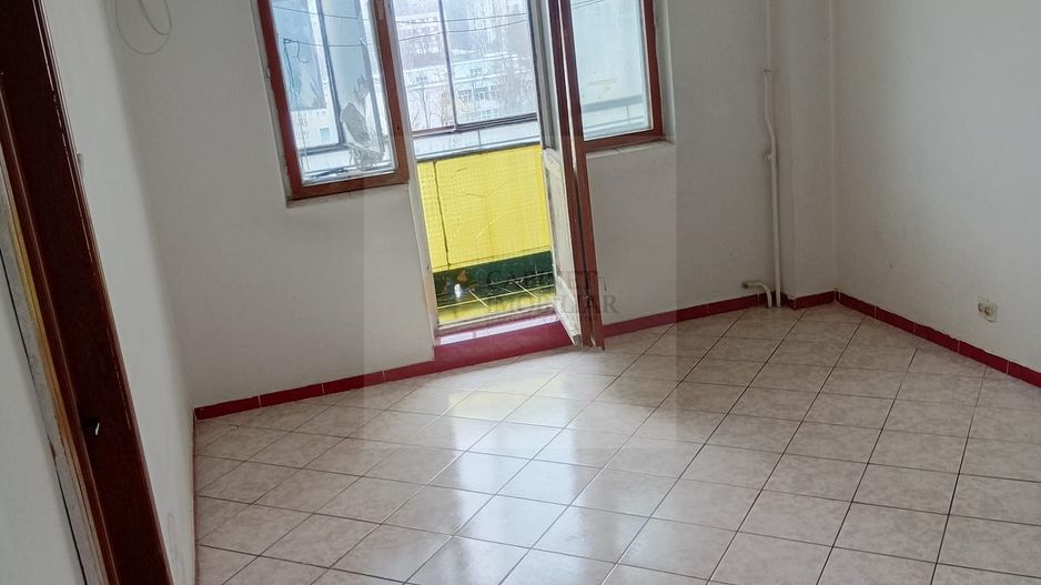 2 Camere - 55MP | Decomandat | 1985 | Metrou Crangasi la 10 minute - Poză 2