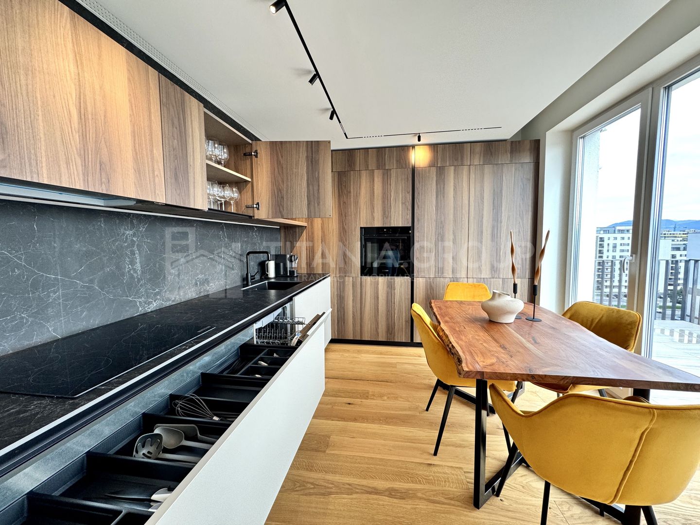 Penthouse de lux, prima închiriere, priveliște spre Tampa - Kasper Coresi - Poză 13