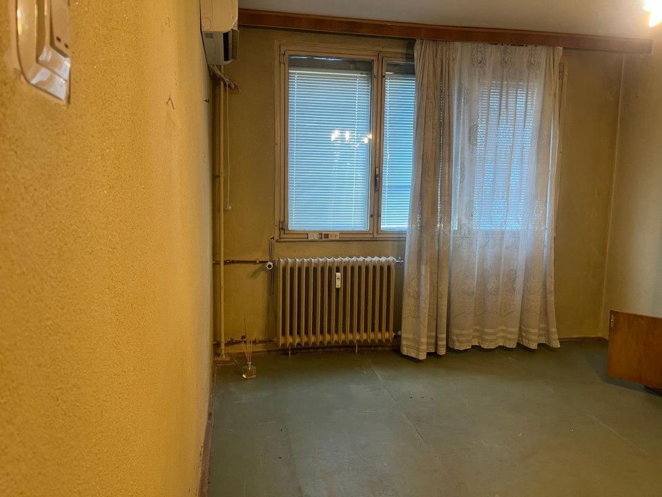 4 camere, 2 bai, et 2/4 de renovat Izvorul Muresului - Poză 4