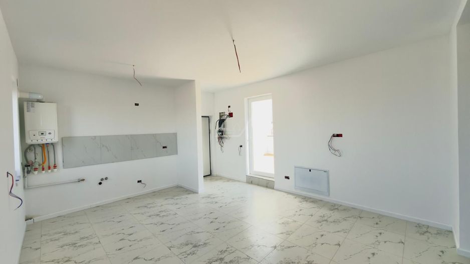 Proprietar vand apartament tip Penthouse. Bloc finalizat. Toate utilitatile. - Poză 2