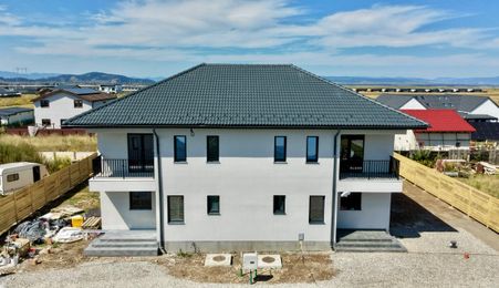 De Vânzare Duplex În Cartierul Izvor