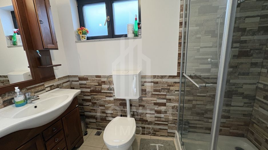 Casă de vânzare în Cisnădioara – 2 apartamente complet echipate - Poză 13