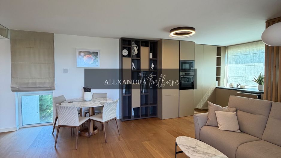 Apartament PREMIUM cu curte, terasă și lift cu acces direct în living - Poză 20