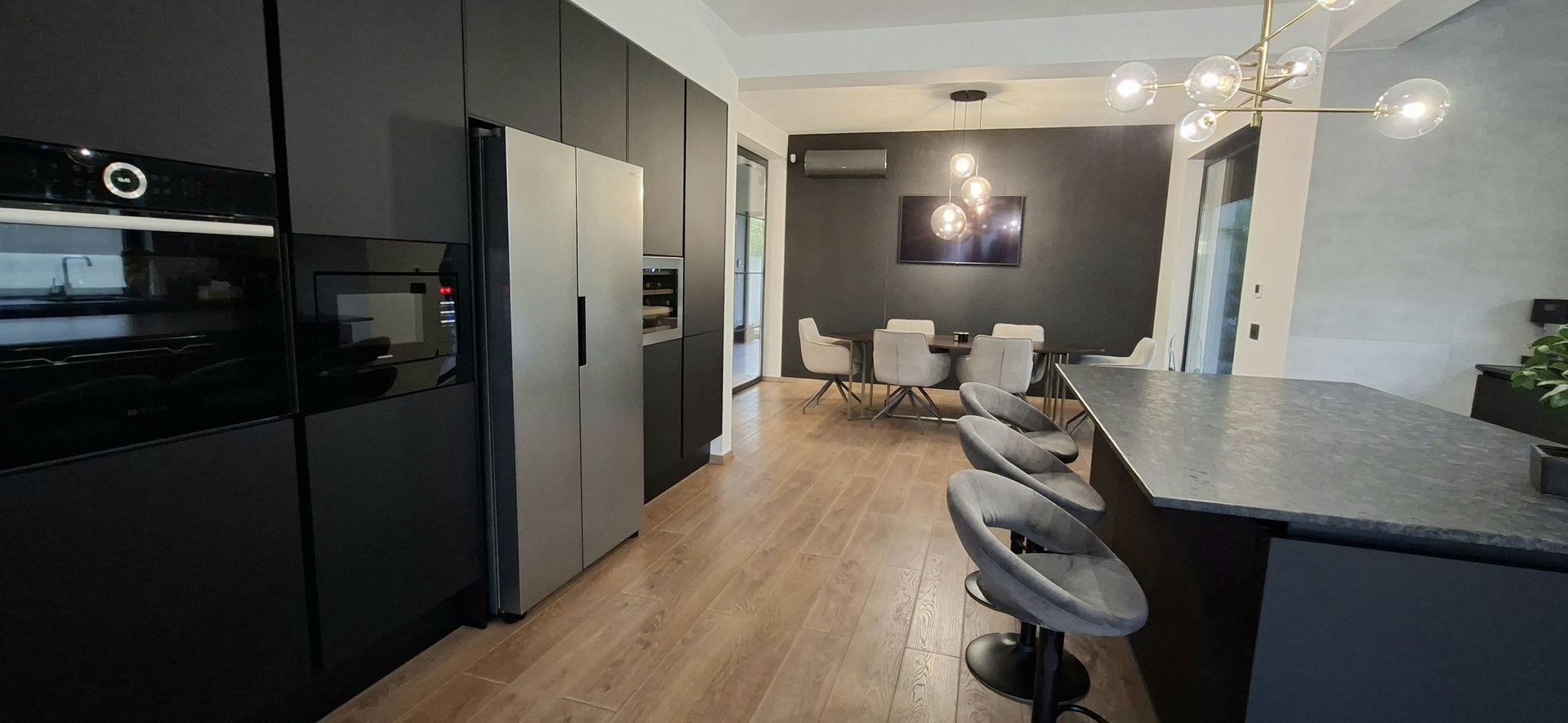 Locuinta individuala exclusivista cu piscina - Dumbravita - Poză 10