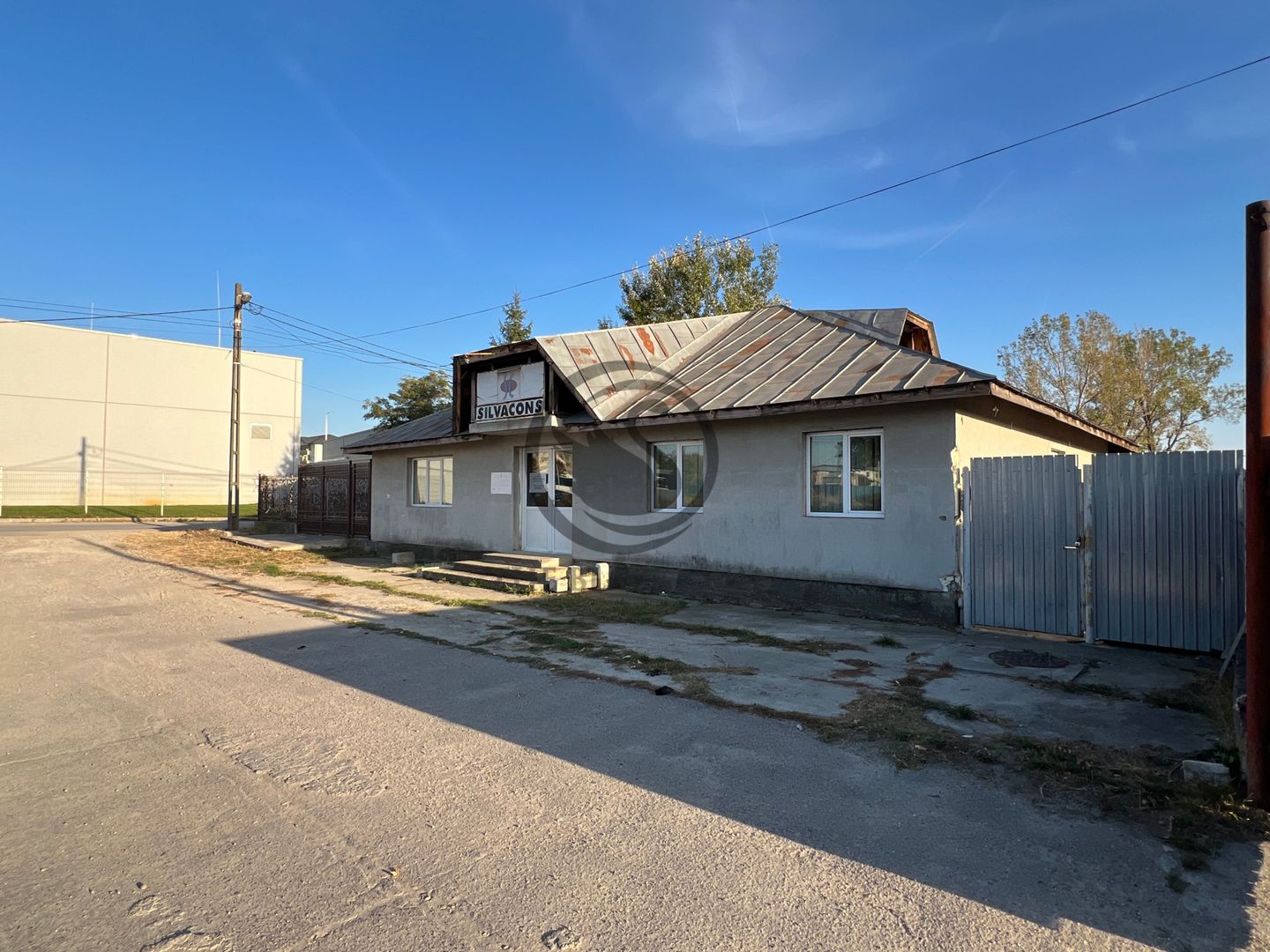 Casa cu 6 camere de vanzare | 1.153 mp teren | Kaufland - Moreni - Poză 2