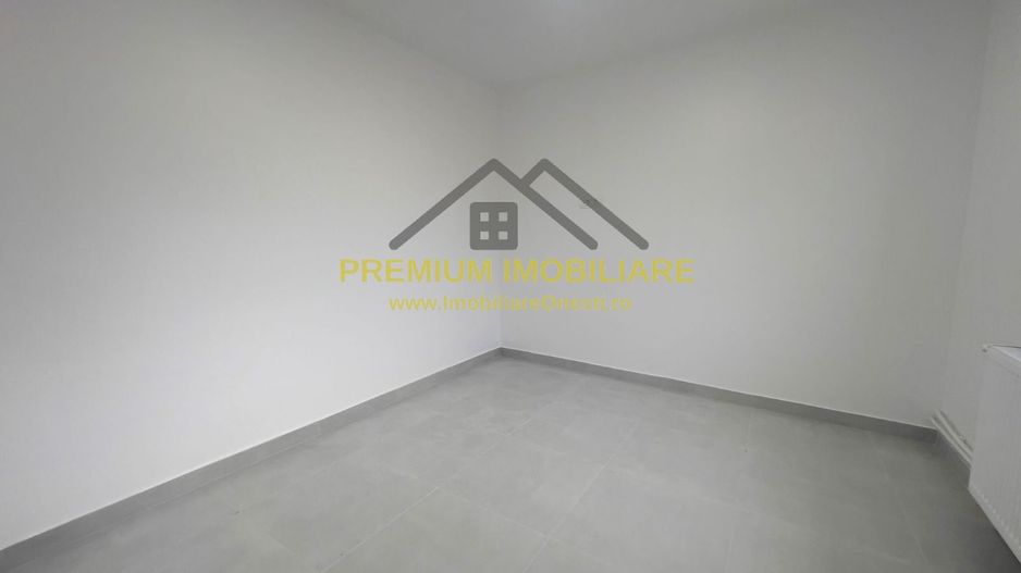 Oportunitate de investiție – Proprietate versatilă în Onești - Poză 3