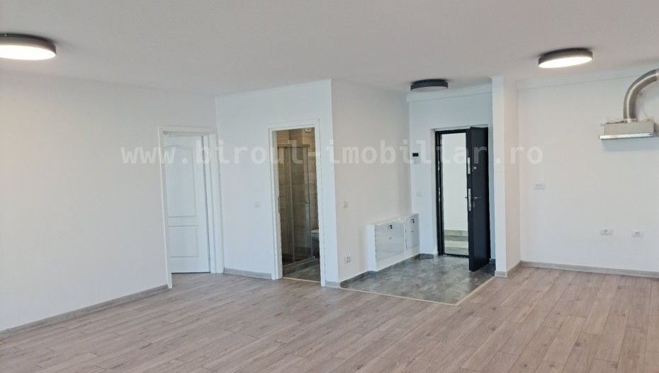 Apartament Spațios cu Vedere Frontală la Lacul Siutghiol și Mamaia - Poză 8