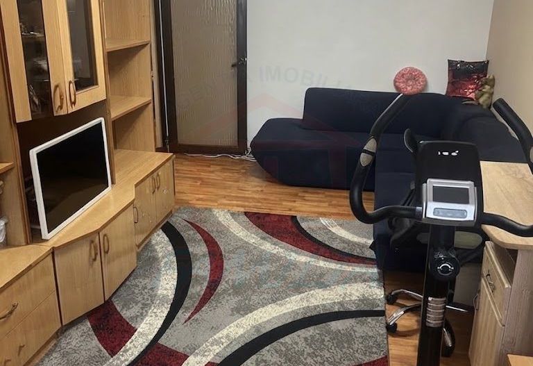 Apartament cu 2 camere de vânzare, Micro 16, etaj 2 - Poză 2