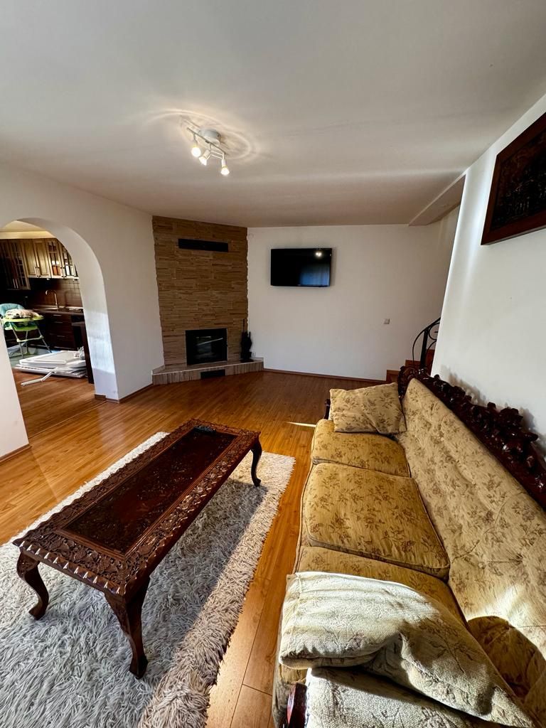 Vanzare casa ideal 2 familii padurea Romanesti - Poză 17