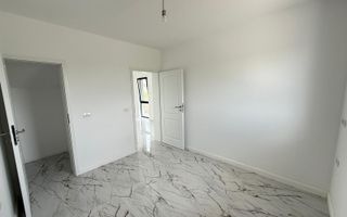 Duplex finalizat despartit prin camera tehnica. 3 dormitoare. 2 balcoane. - Poză 6