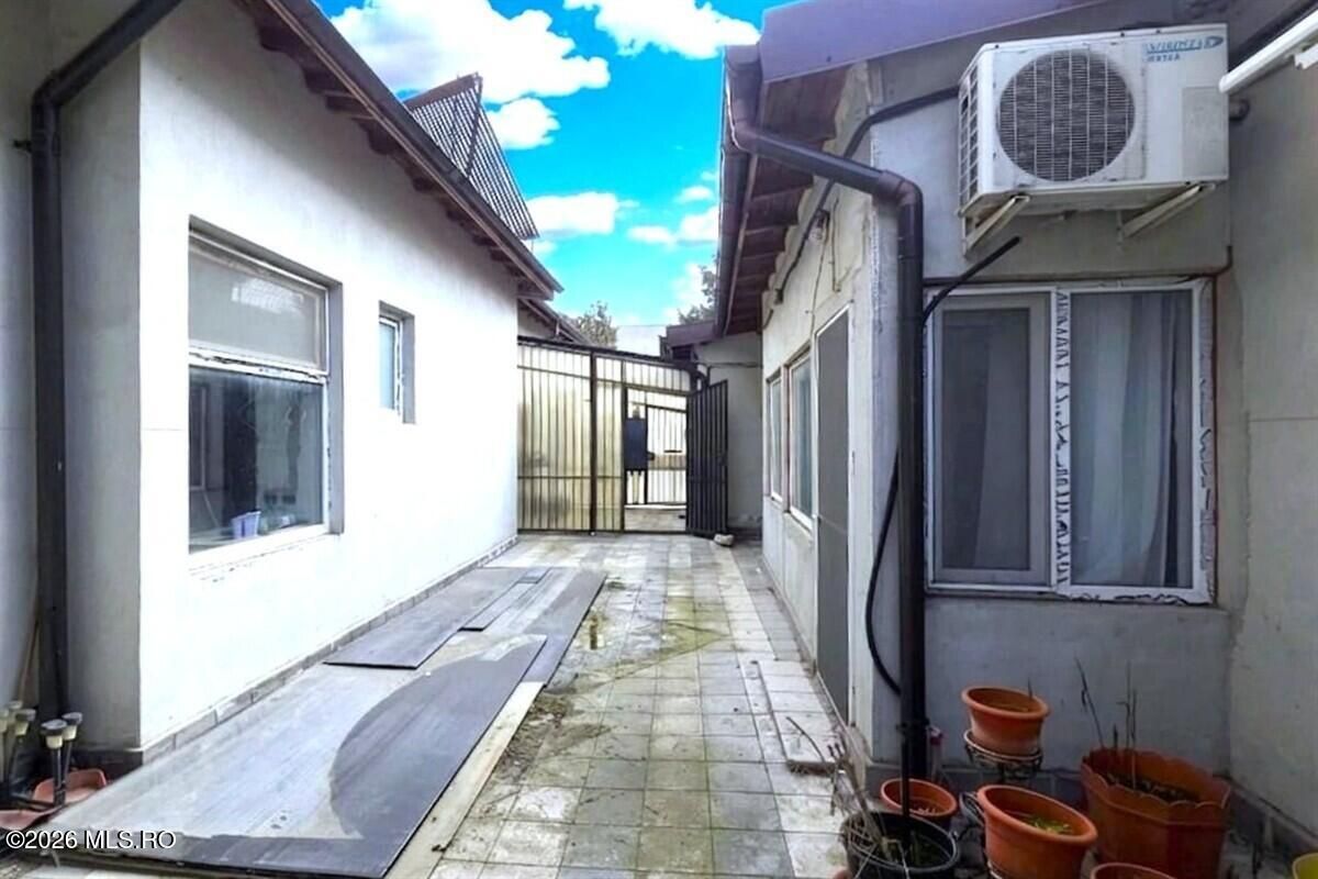 Piata Chiliei - Sectia 1, casa cu 191 mp teren si 10 metri deschidere! - Poză 9