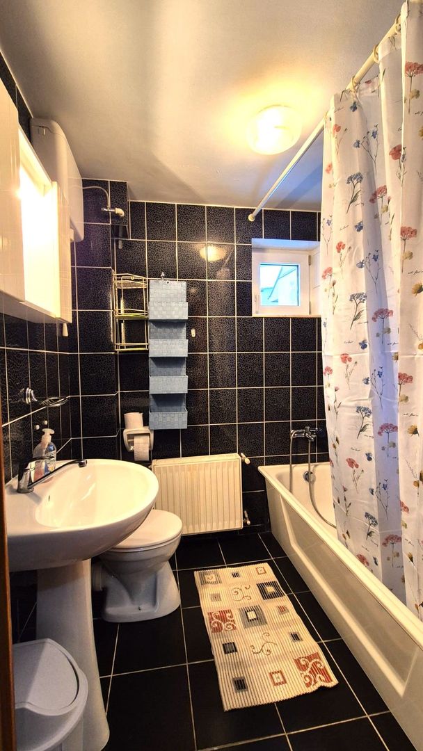 Casa renovata, mobilata si utilata complet - Poză 25