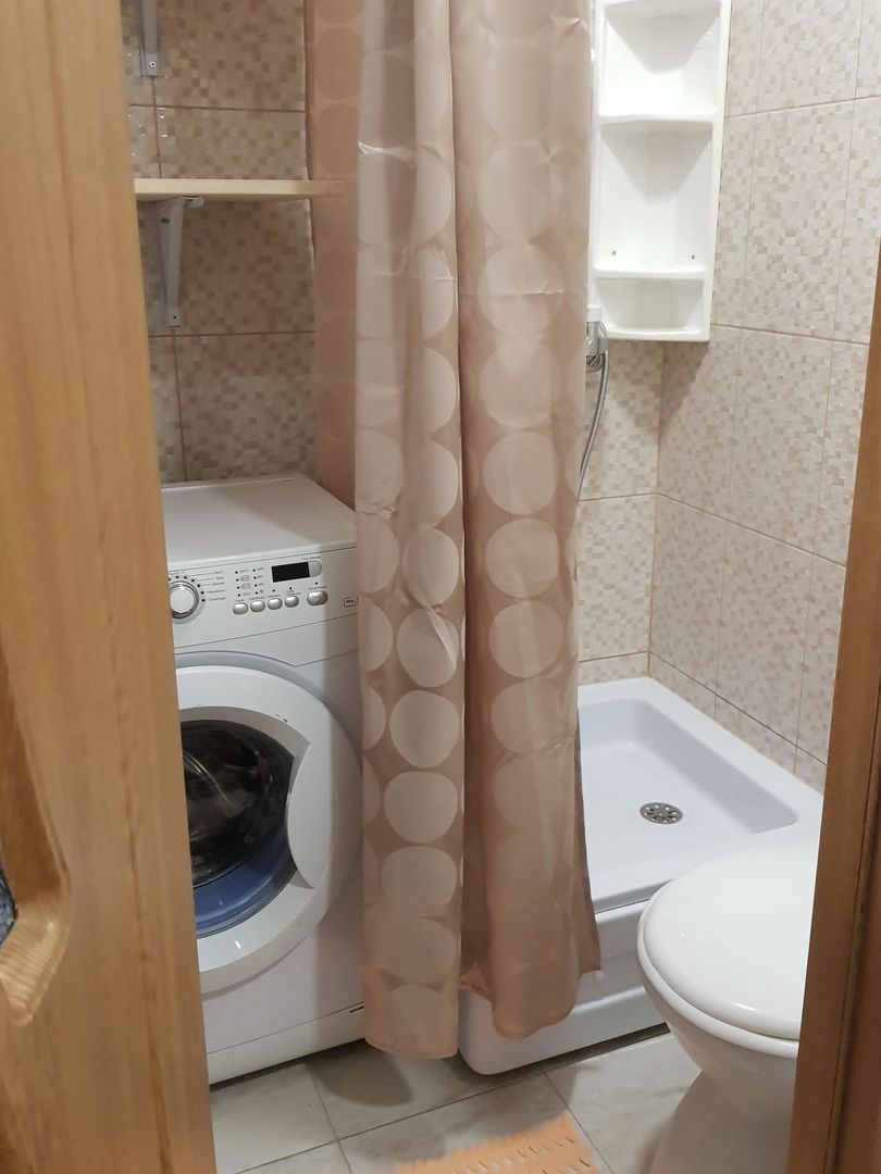 Garsoniera 18 mp baie proprie, total renovata Canta 40000 euro - Poză 8