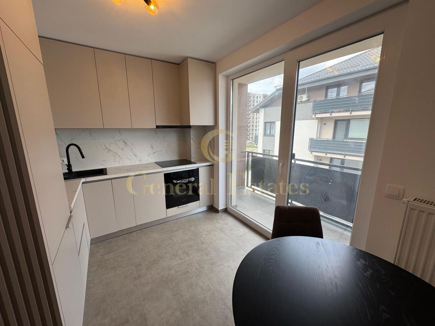 Apartament 3 camere de închiriat – Zona Tractorul - Poză 7