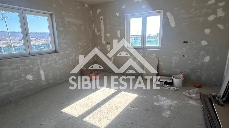 Casa duplex de vanzare 4 camere, 2 bai-s.u. 142 mp. PRET AVANTAJOS - Poză 12