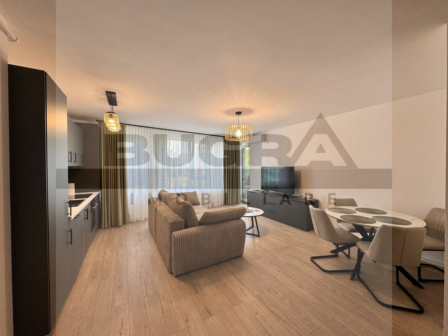 Apartament 3 camere 80 mp, balcon, zona P-ta 1 Mai - Poză 1