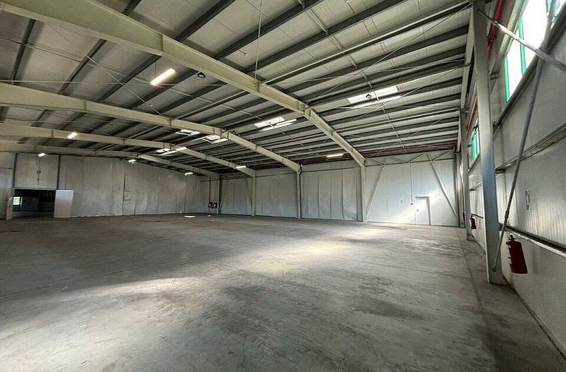 Hala industrial de 2000 mp cu autorizatie ISU Cat D - Poză 2