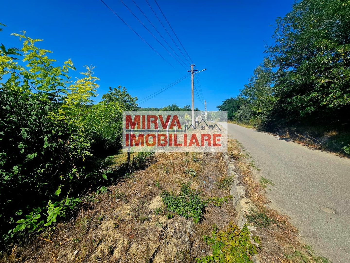 🌳 Teren intravilan 2322 mp, Păcuri – vedere superbă spre pădure! 🏡✨ - Poză 3