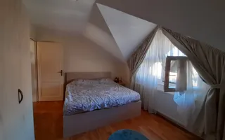 Casa cu 3 dormitoare, centrala gaz, in Cartierul Grigorescu, Oradea - Poză 11