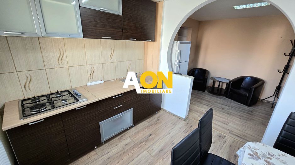 Apartament cu 2 Camere, Etaj 1, Zona Sub Stadion - Poză 2