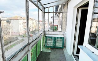 Apartament cu 3 camere de inchiriat zona Rogerius, Oradea - Poză 12