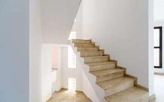 Clădire comercială în zona Grădiște. - Poză 33