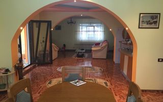 Vila impresionanta in Bucium - Visani - Str. Regina Maria - 2000 mp - Poză 4