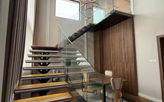 Penthouse cu piscina la etajul 11-Mobilat Lux-300mp-parcare-lift - Poză 3