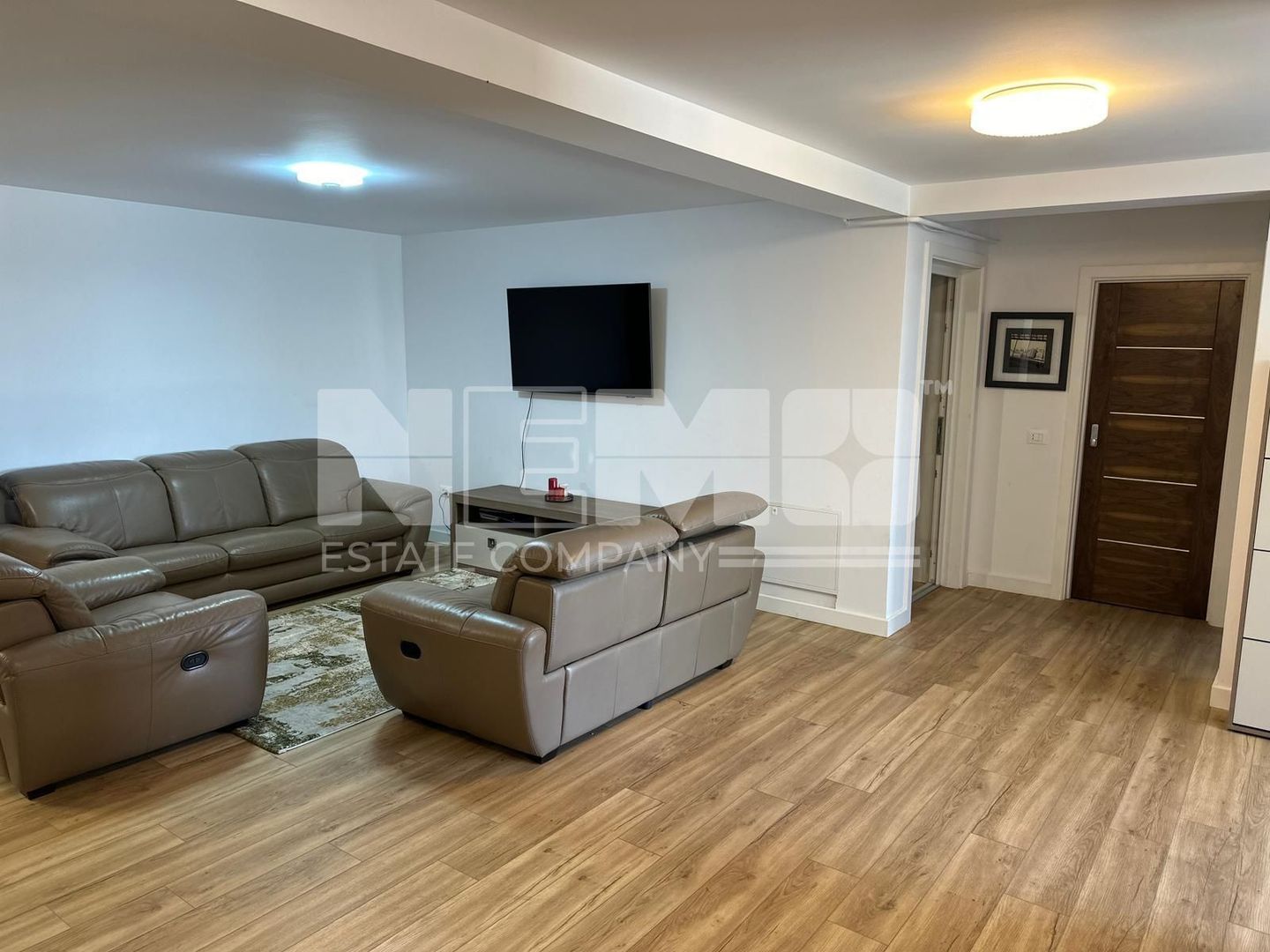 Casa 11 camere | Ipotesti, Suceava | 800 MP teren | 510.000€ - Poză 11