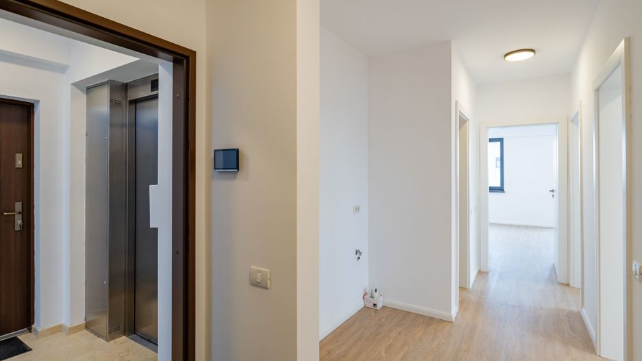 NOU! Spatii de birouri premium de inchiriat | Bdul 1 Mai | Parcare - Poză 14