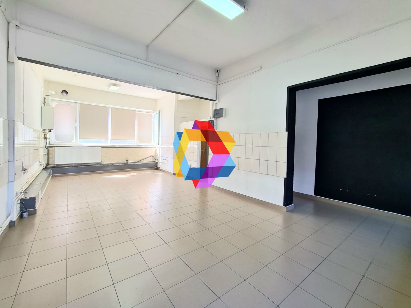 Spatiu comercial de închiriat Brasov - 46 mp cu 380 w # plus- imo.ro - Poză 2