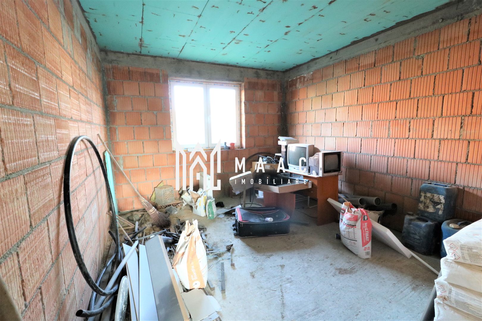 | Casa single | 4 dormitoare | Curte proprie | Cristian - Poză 11