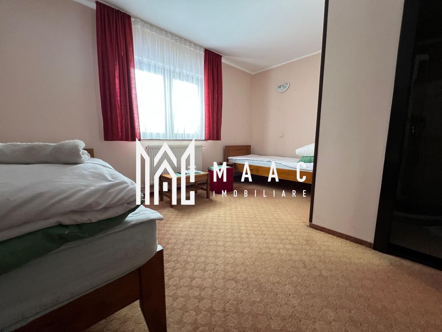 Pensiune + Casa | 626 MPU | Selimbar - Poză 24