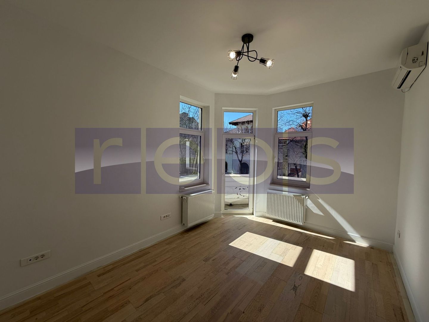 INCHIRIERE VILA INTERBELICA | CAPITALE | 360 MP | NOU RENOVATA | LUX - Poză 13