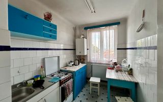 Apartament 2 cam, semidecomandat, Centrala Proprie, Centru, Ploiesti - Poză 1
