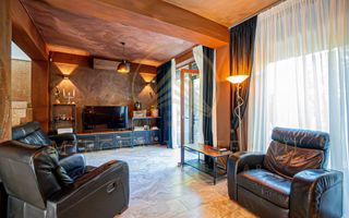 Casa P+1E de vanzare in Mamaia - Tabara Navodari - Poză 1