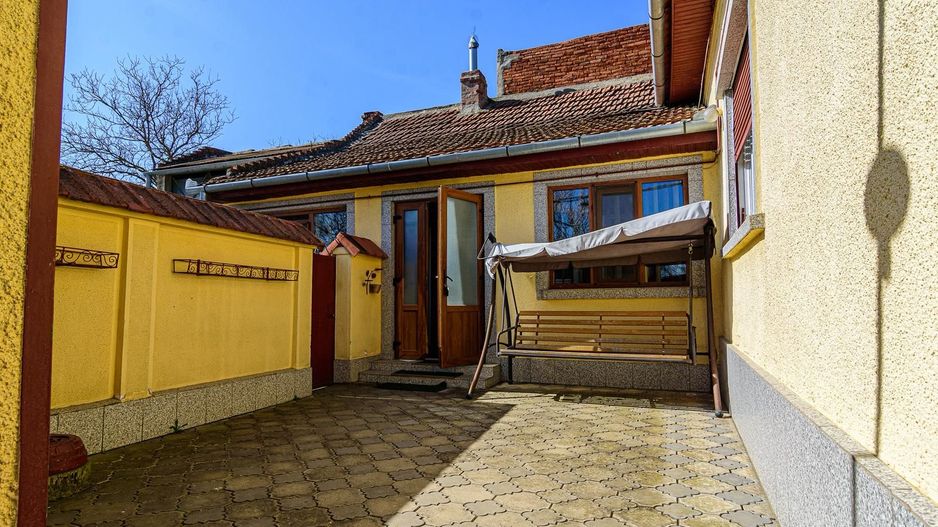 Casa in Lugoj pe Str. Nuferilor - Poză 2