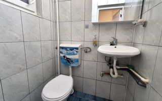 Apartament cu 3 camere 65 mp bloc 1984 - Rahova - pret 115.000 euro - Poză 9