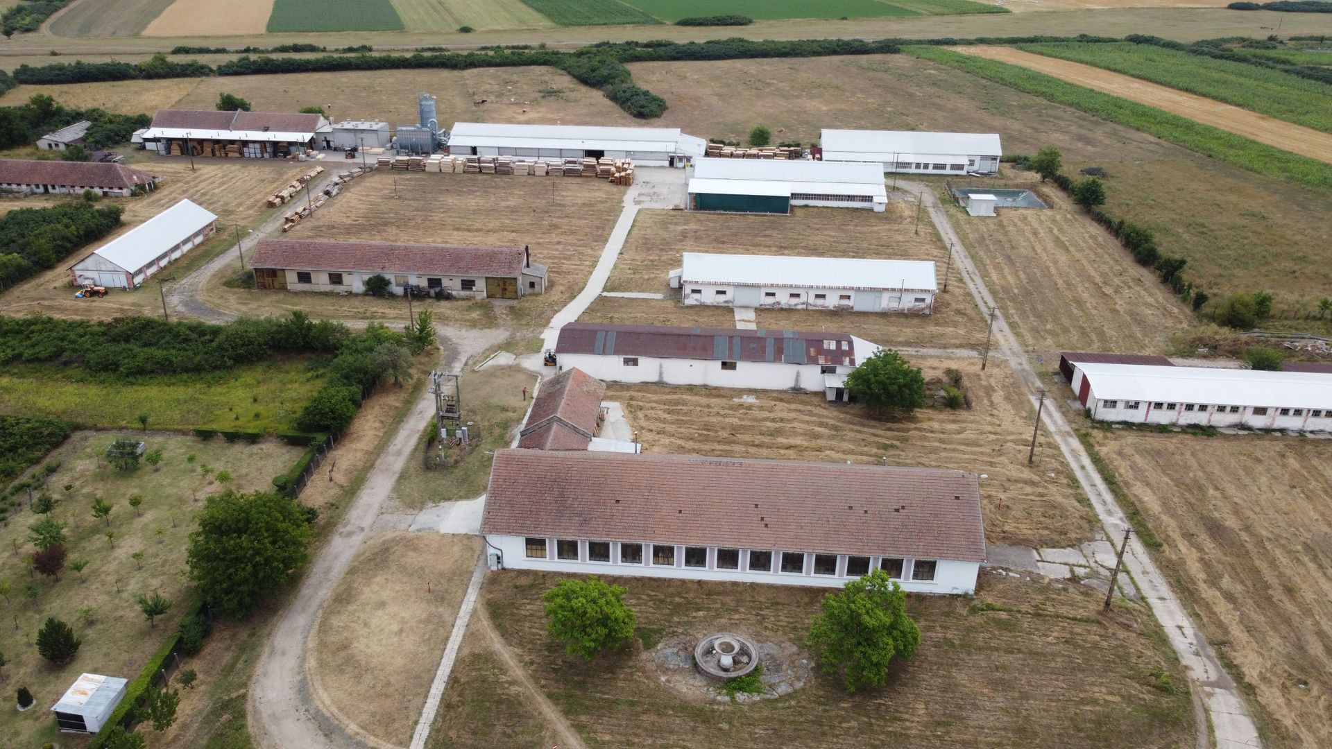 Proprietate industriala la 30 km exterior sud Timisoara - Poză 6