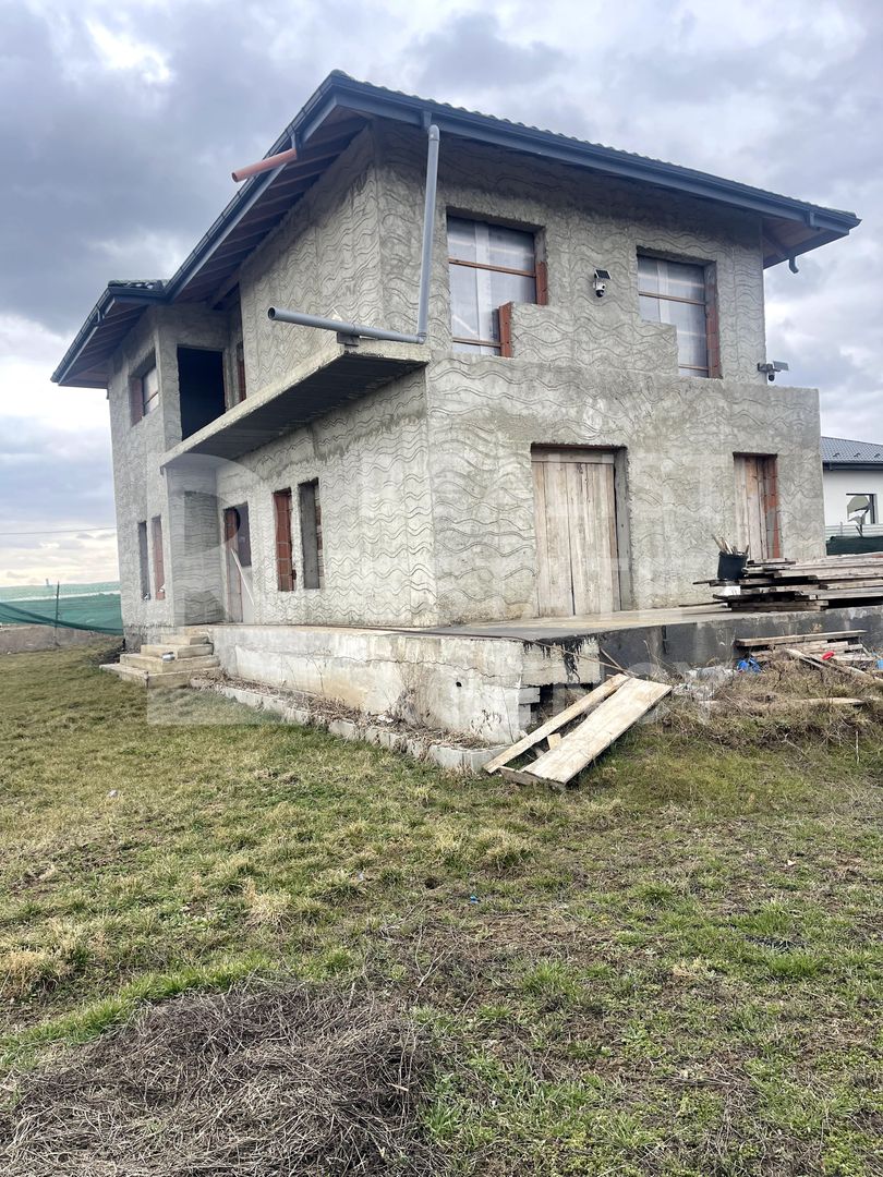 Casă P+E de vânzare Miroslava, Iași – 4 dormitoare, teren 458 mp - Poză 2