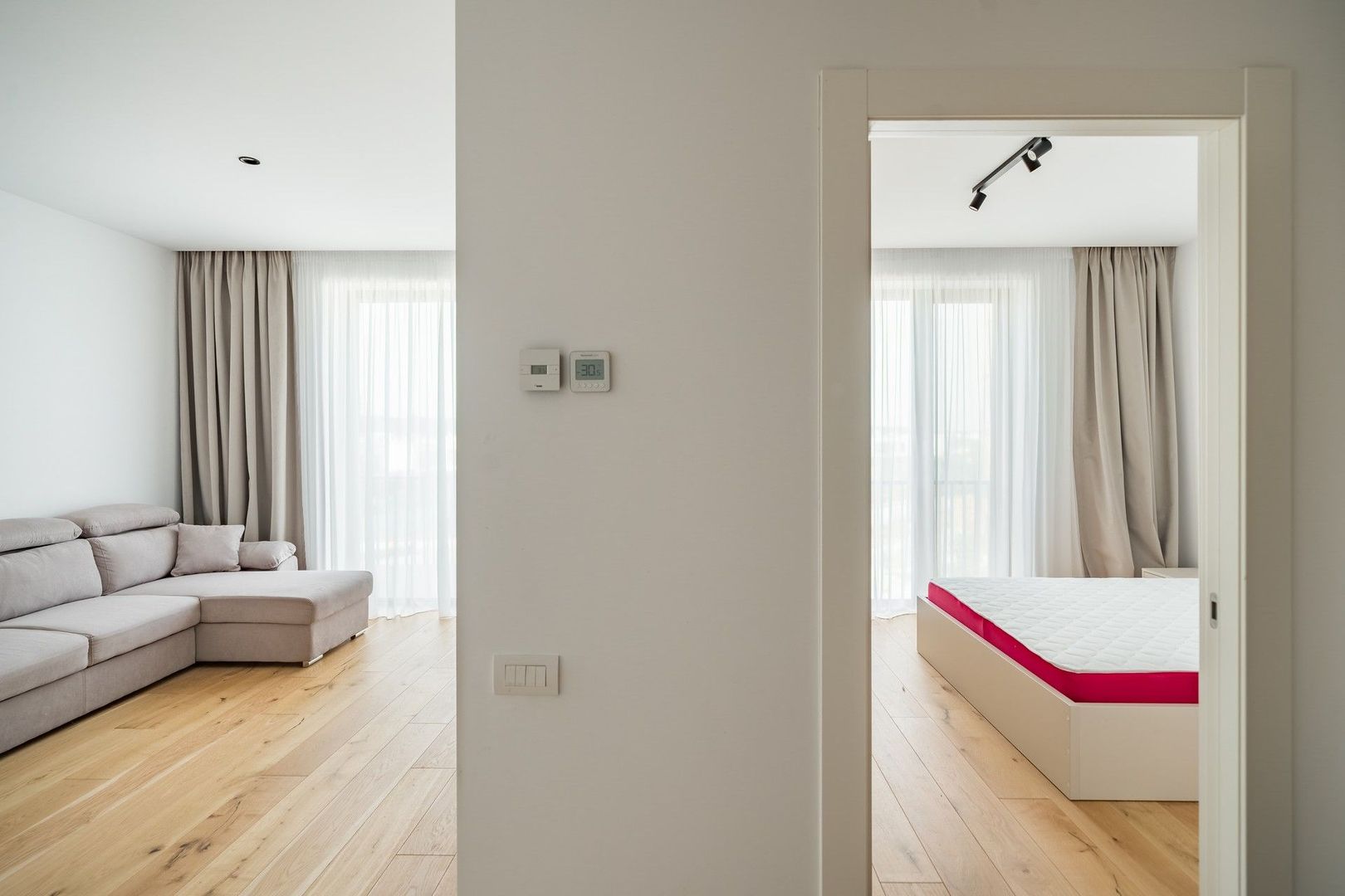 Apartament cu 2 camere in Amber Forest - Poză 8