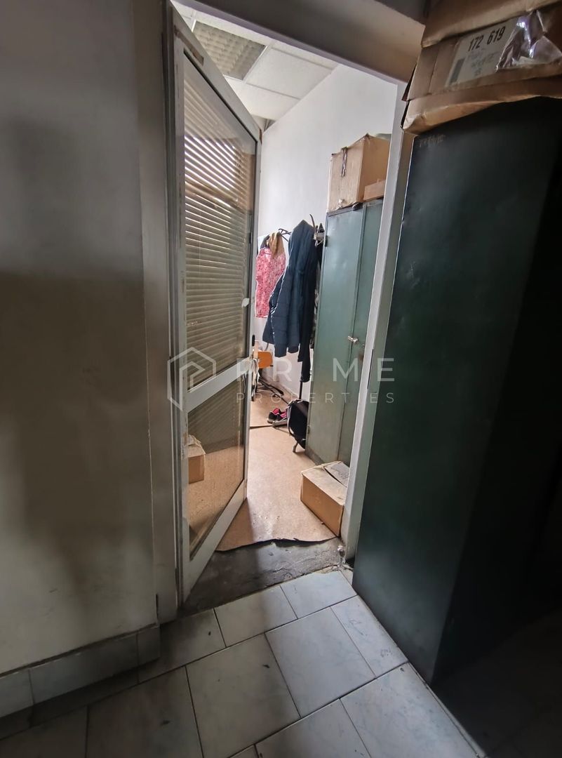 Clădire multifuncțională de vânzare – comerț, birouri și producție. - Poză 5