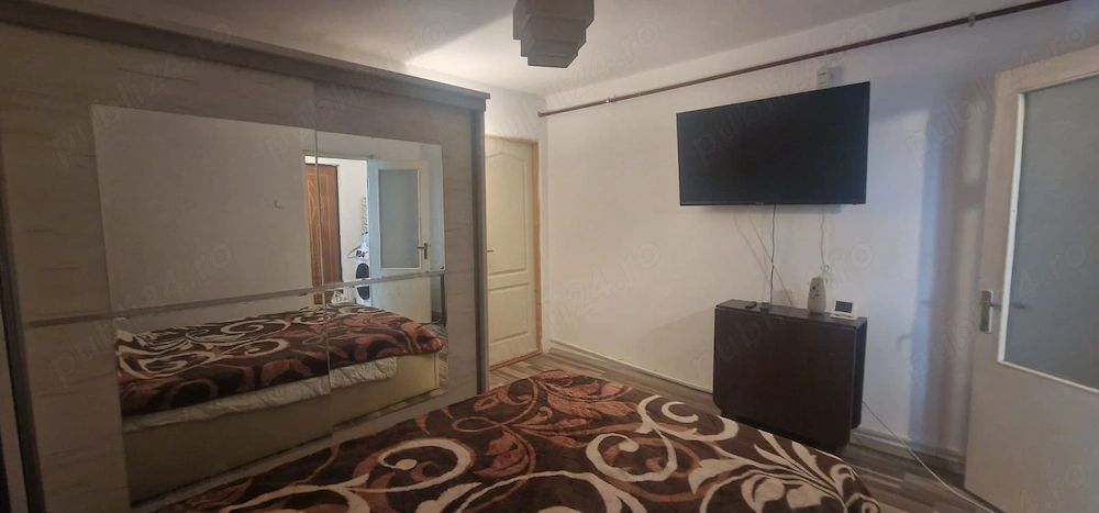 Camera camin- Valea Rosie - Poză 1