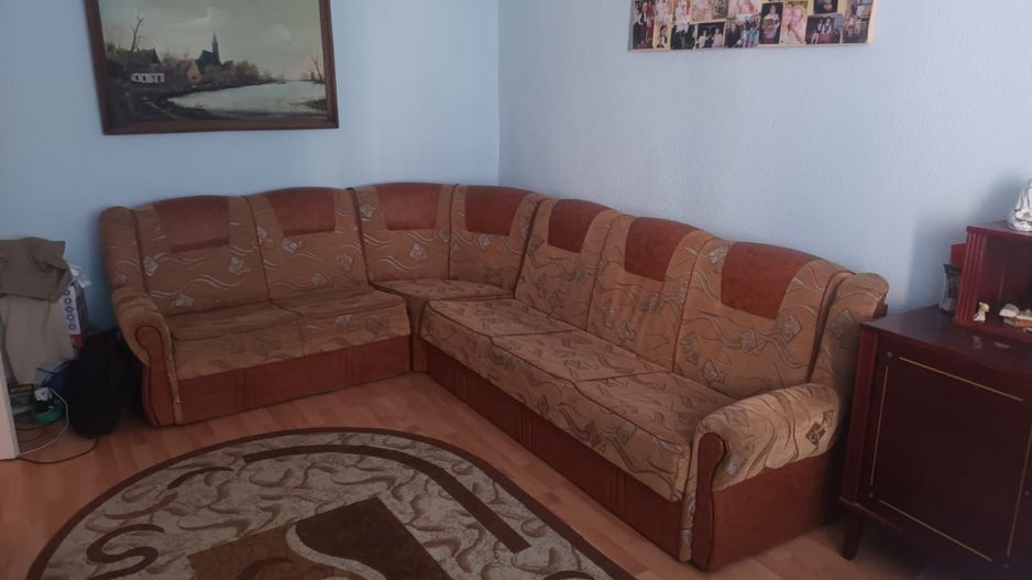 Apartament 4 camere, etaj 3, mobilat și utilat, zona DECEBAL; - Poză 1