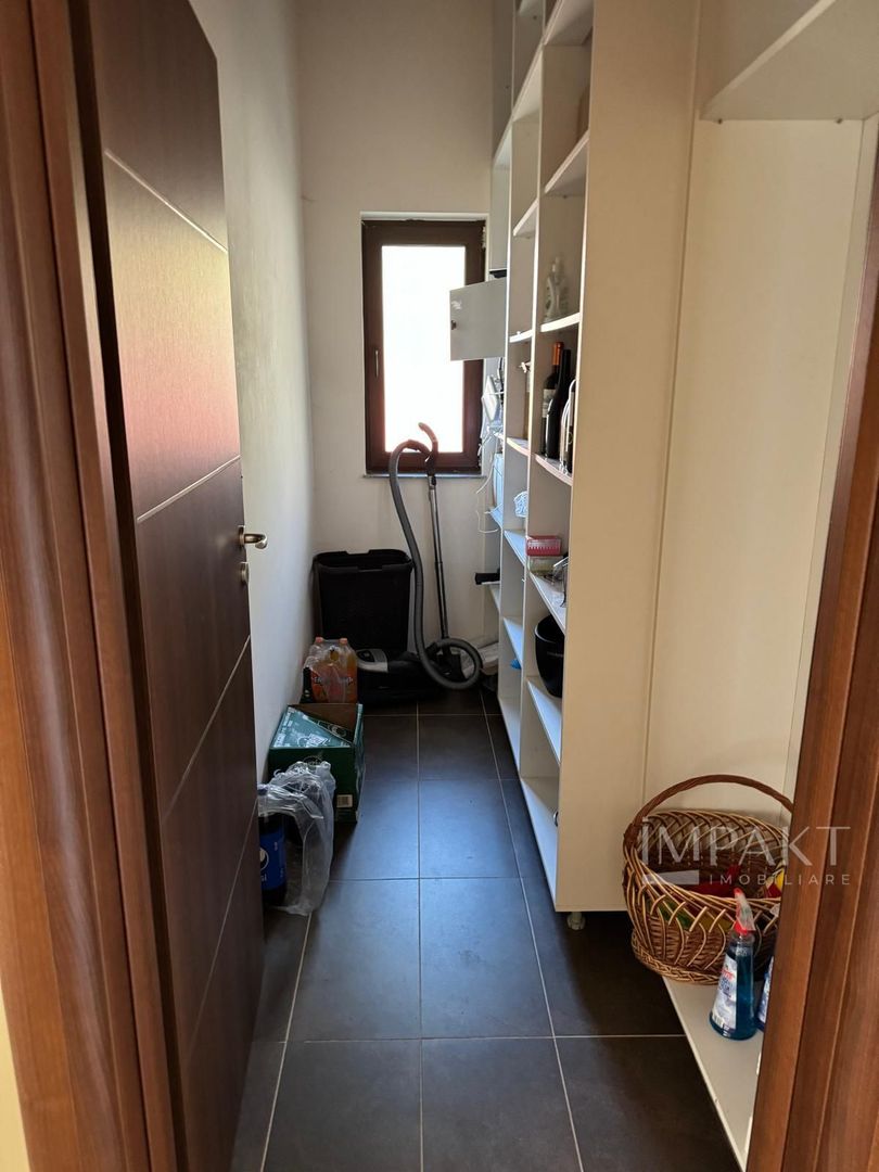 Casa de vacanta pe malul Lacului Tarnita, 650 m2 teren - Poză 9