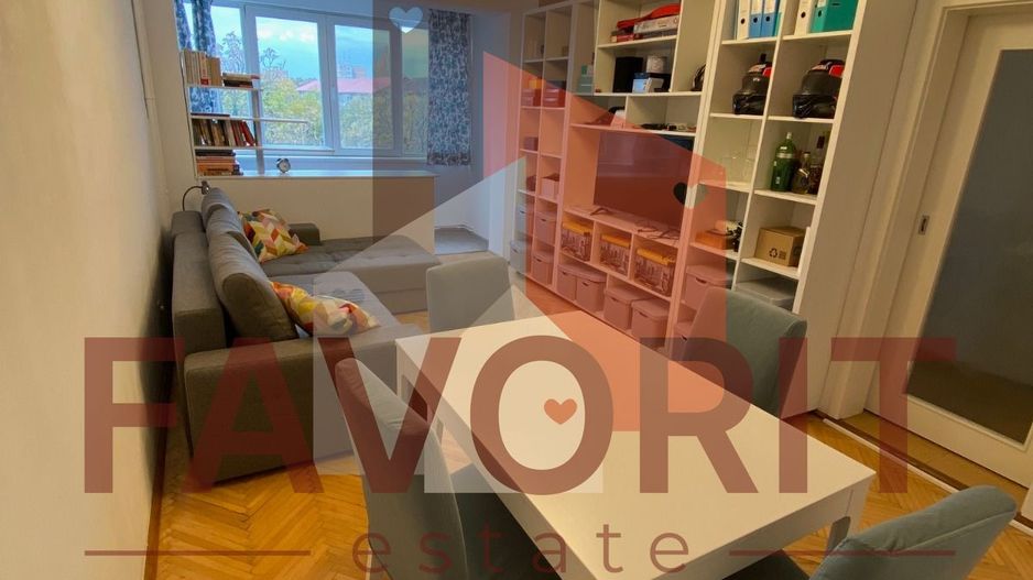 Etaj intermediar. Mobialt si utilat. Cu centrala proprie - Poză 1