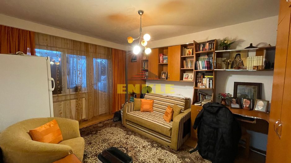 De vânzare apartament cu 4 camere semidecomandat, zona Bucovina - Poză 7