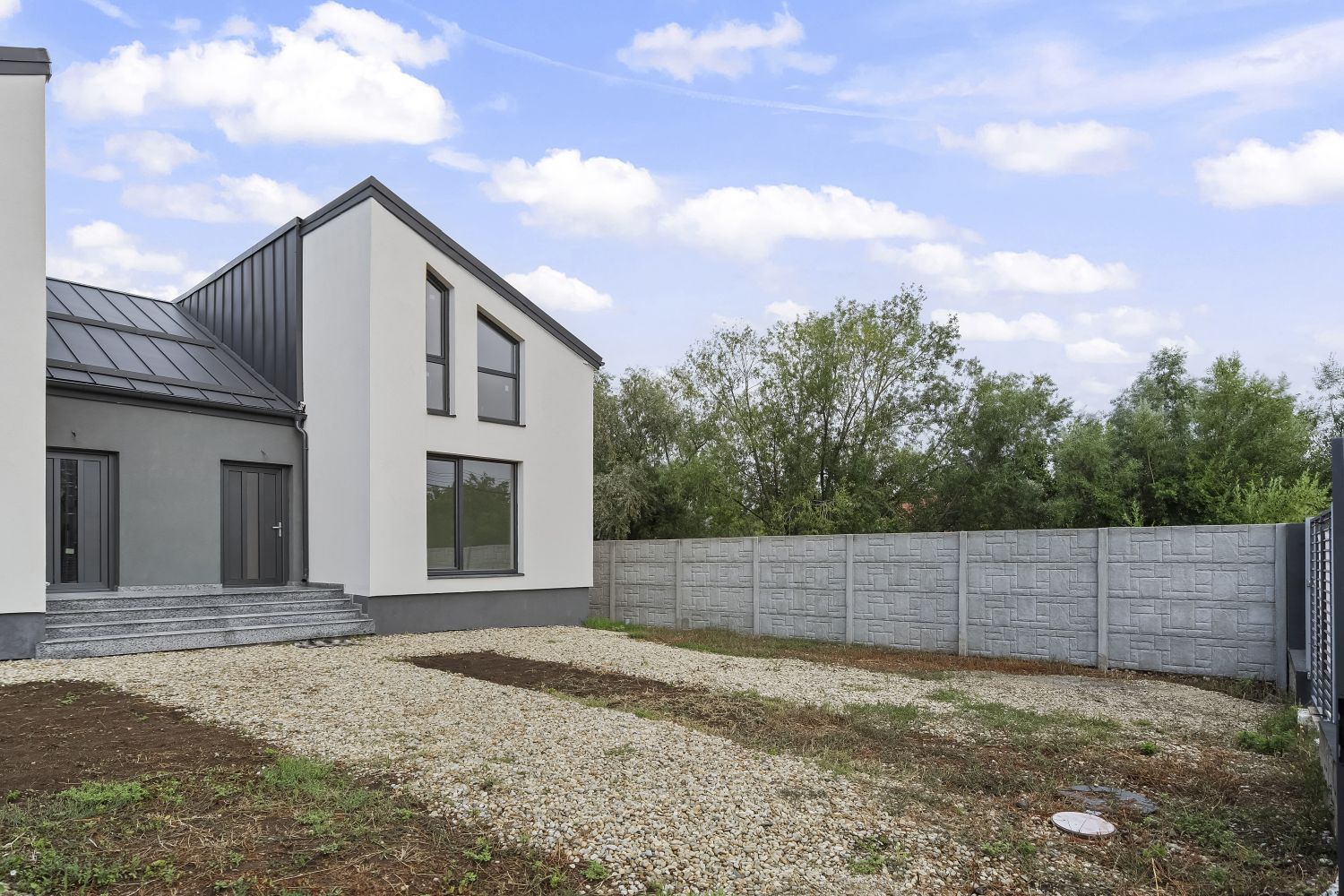 Duplex P+M, 195 mp utili – Buftea, Str. Horia, langa lac - Poză 1