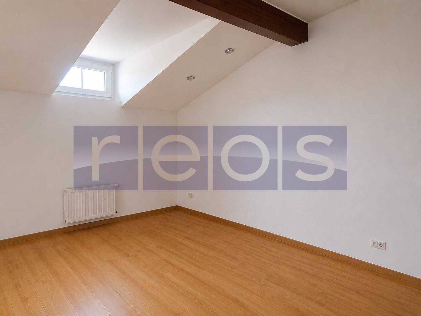 DE INCHIRIAT VILA 6 CAMERE | CURTE PROPRIE | 3 INTRARI SEPARATE | COTROCENI - Poză 5