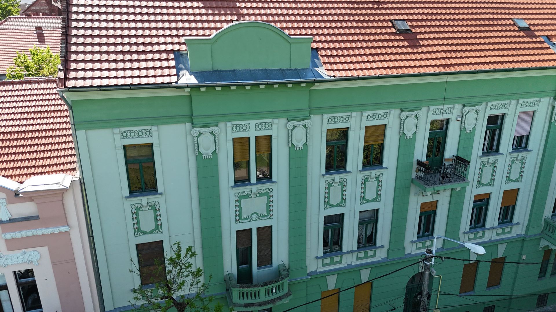 Apartament in clădire istorică P-ta Plevnei cu vedere parc - Poză 3